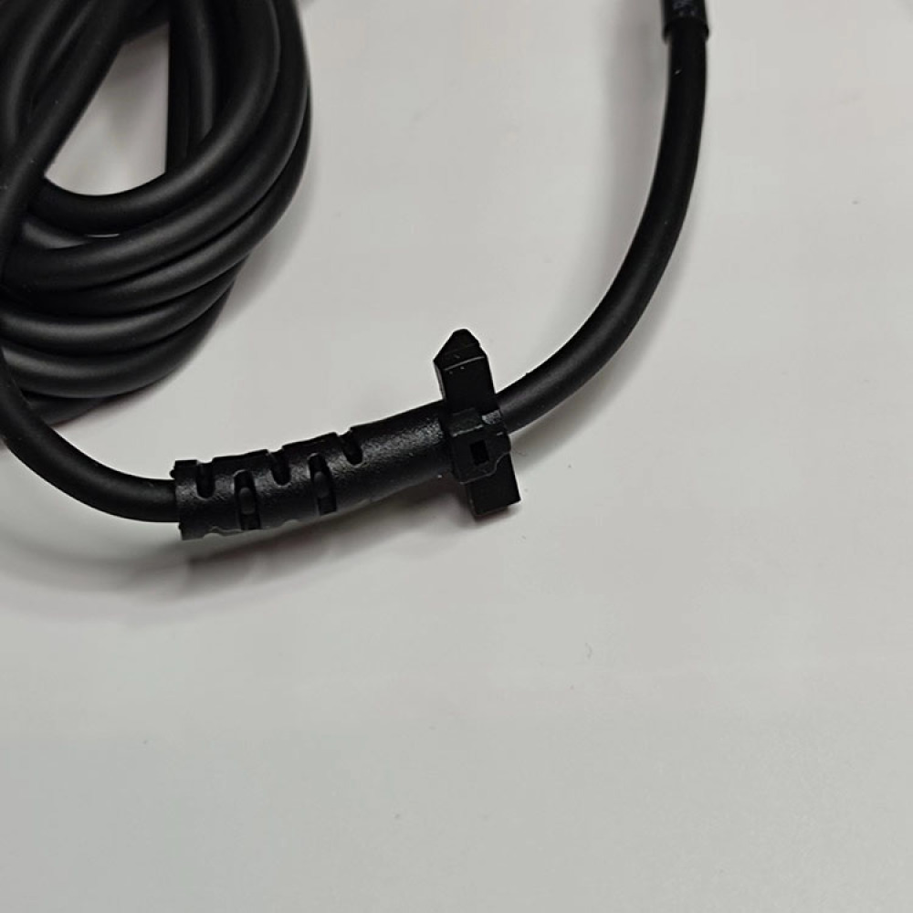 Прочный 5-контактный USB-кабел – обзор и цена Gaming Accessories Logitech